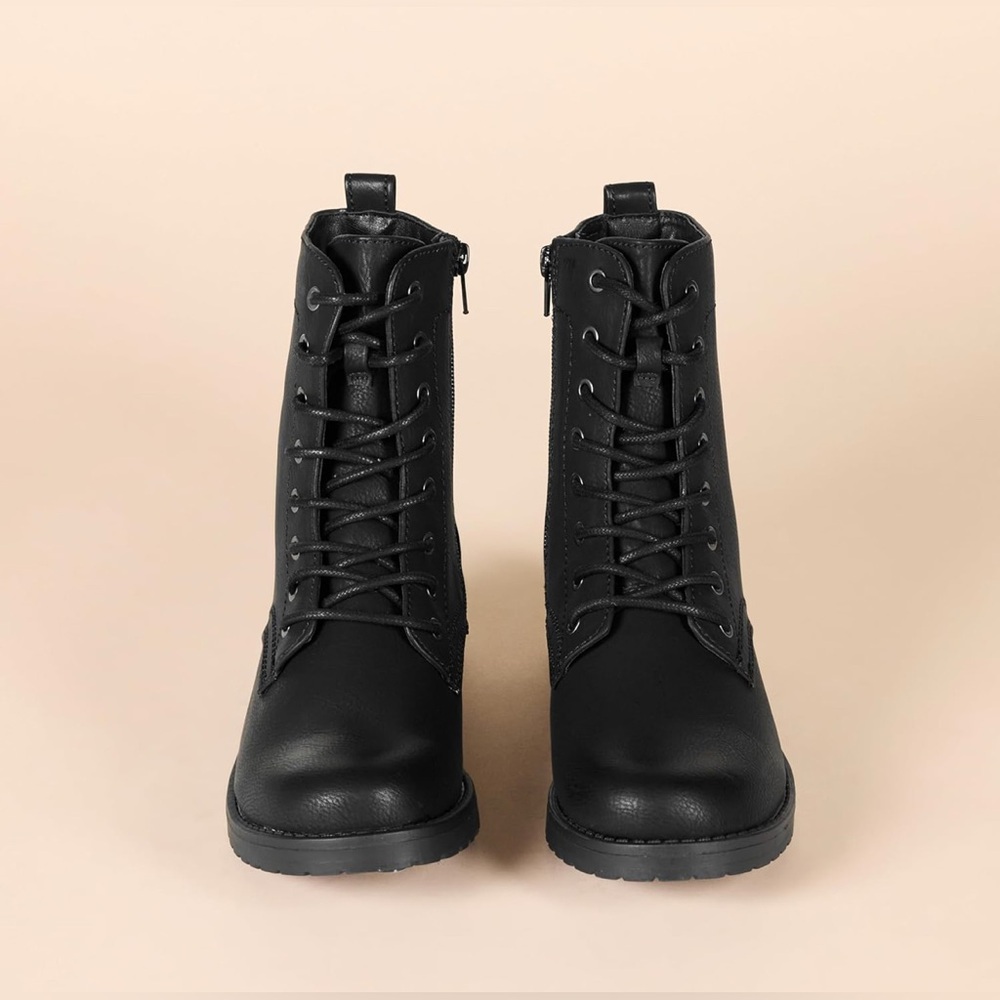 Amazon Essentials Combat Moto Boots Size7.5, Black Faux Leather View 2